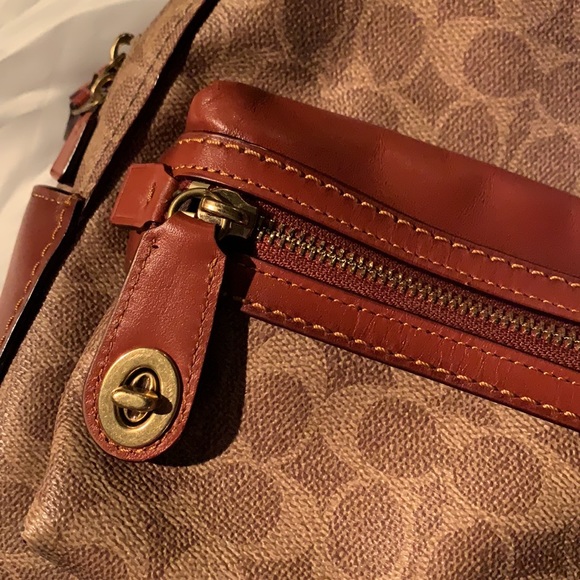 COACH - Picture 4 of 11